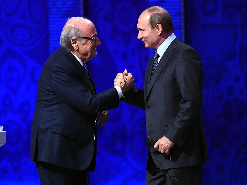 Sepp Blatter (l.) und Wladimir Putin pflegen ein gutes Verhältnis