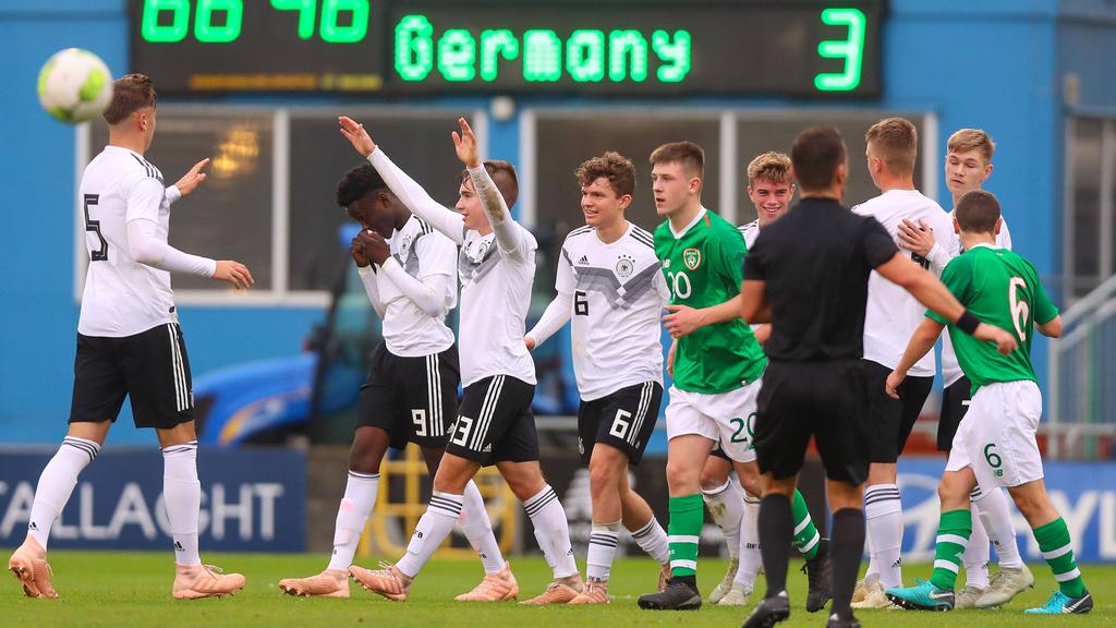 Dfb Deutsche U17 Junioren Gewinnen Vier Nationen Turnier In Irland