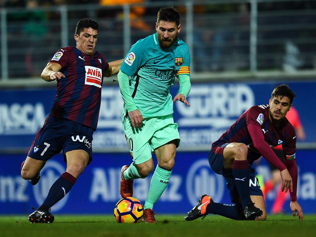 Messi y el número 7 del Eibar podrían terminar la temporada juntos en el Barcelona. (Foto: Getty)