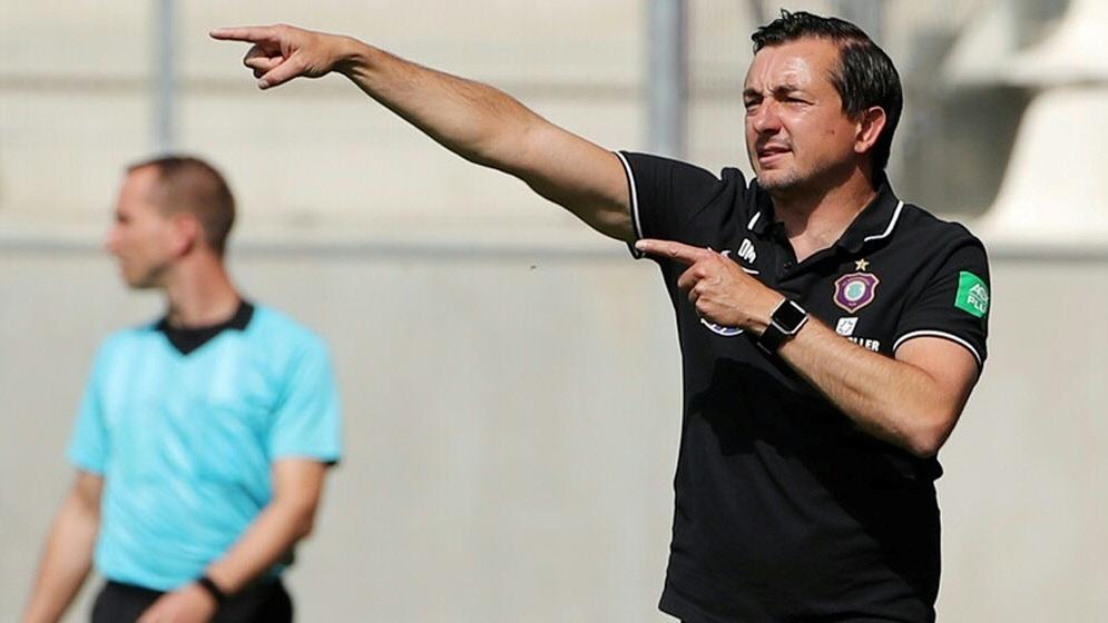 Erzgebirge Aue trennt sich von Trainer Daniel Meyer Erzgebirge Aue trennt sich von Trainer Daniel Meyer