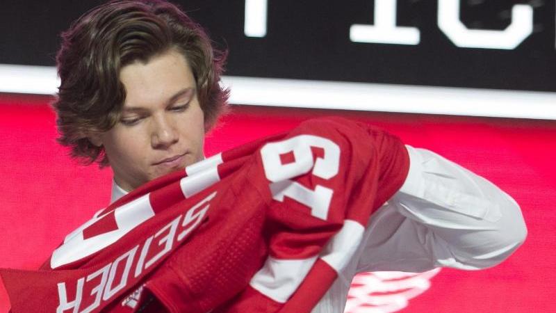 Beim NHL-Draft wurde Moritz Seider bereits an sechster Stelle ausgewählt Beim NHL-Draft wurde Moritz Seider bereits an sechster Stelle ausgewählt