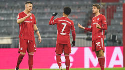 Niklas Süle (l.) wird zum ersten Mal Vater