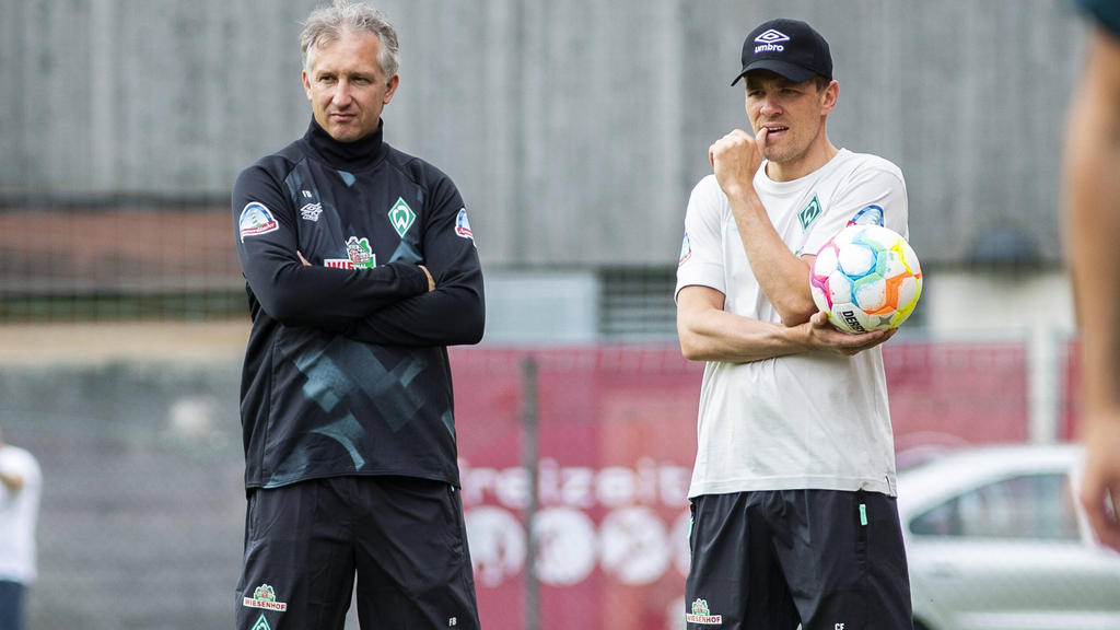 Bricht Frank Baumann (l.) seine Zelte bei Werder Bremen ab?