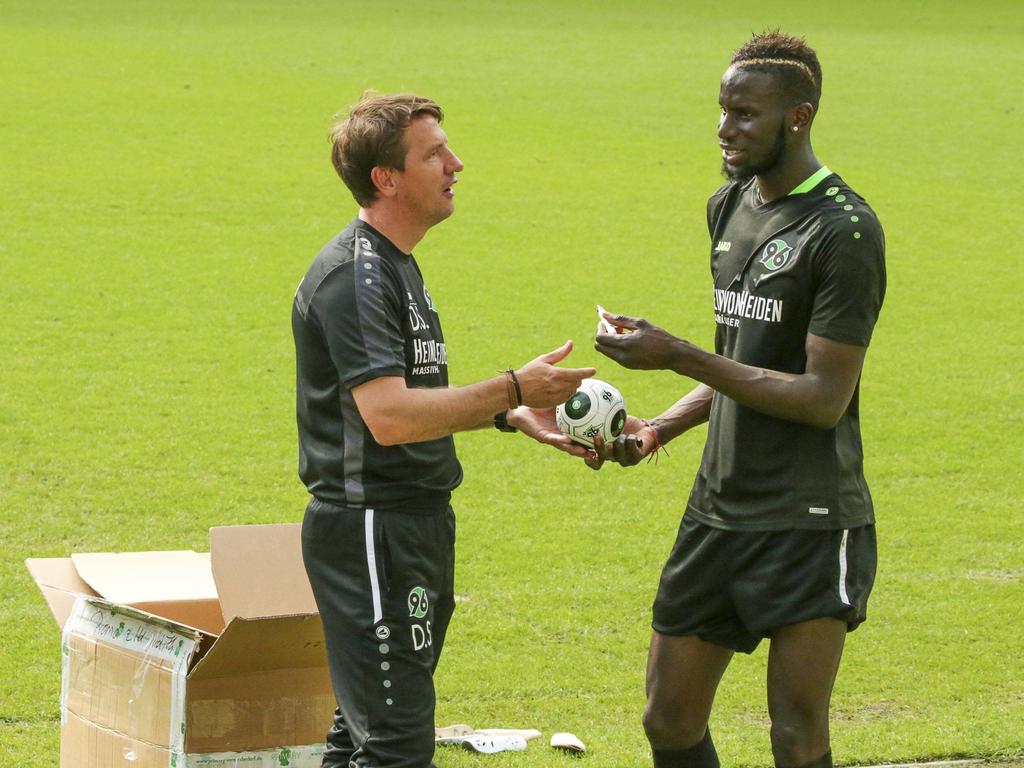 H96-Trainer Daniel Stendel hofft auf Salif Sané-Verbleib H96-Trainer Daniel Stendel hofft auf Salif Sané-Verbleib