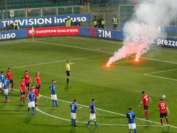 Beim Spiel Italien gegen Albanien gab es heftige Pyro-Vorfälle