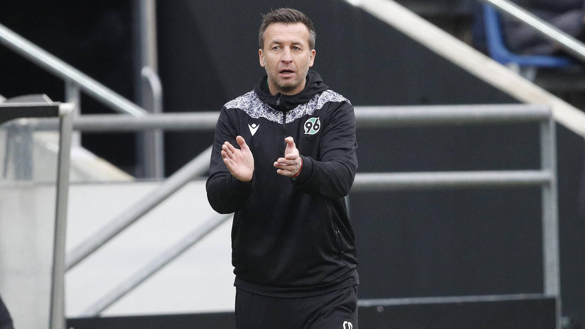 Christoph Dabrowski hat Chancen, Cheftrainer von Hannover 96 zu bleiben