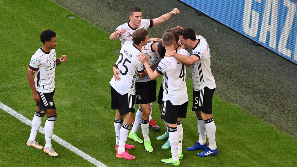 Das DFB-Team jubelt über den Sieg gegen Portugal