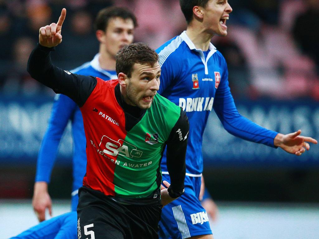 Kevin Conboy laat zich gelden tijdens het competitieduel NEC Nijmegen - MVV Maastricht. (21-12-2014) Kevin Conboy laat zich gelden tijdens het competitieduel NEC Nijmegen - MVV Maastricht. (21-12-2014)