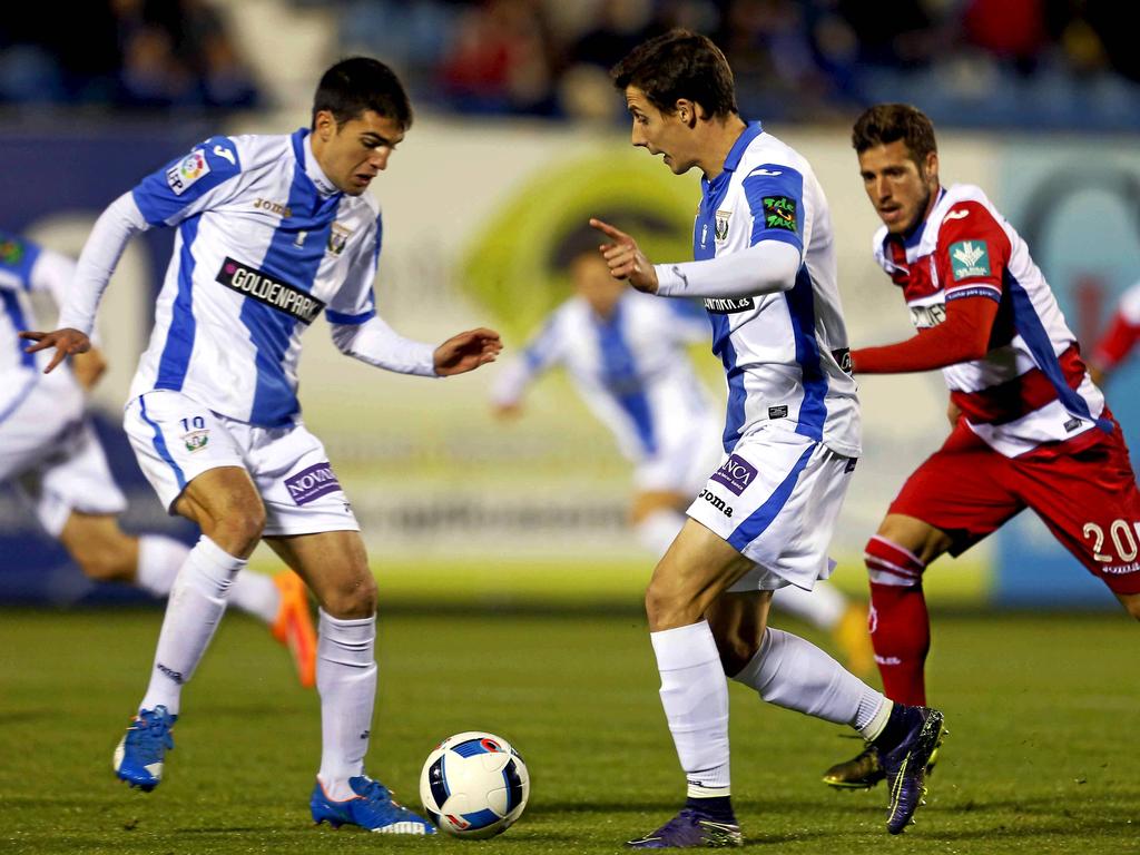 Guillermo, en el centro, estuvo cedido en el Leganés la pasada temporada. (Foto: Imago)