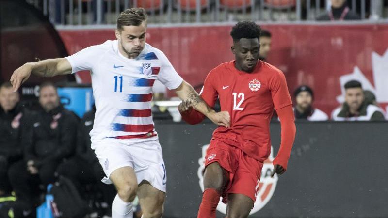 Alphonso Davies (r.) brachte Kanada auf die Siegerstraße Alphonso Davies (r.) brachte Kanada auf die Siegerstraße