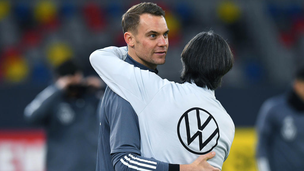 Manuel Neuer hat noch große Ziele mit Joachim Löw Manuel Neuer hat noch große Ziele mit Joachim Löw