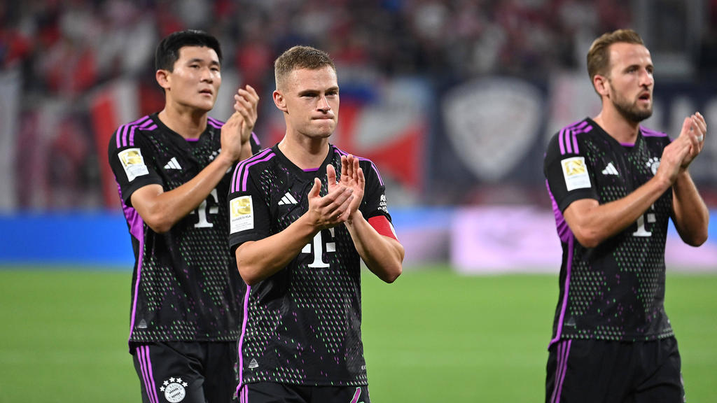 Joshua Kimmich führte den FC Bayern als Kapitän auf den Rasen Joshua Kimmich führte den FC Bayern als Kapitän auf den Rasen
