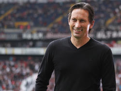 Bayer-Trainer Roger Schmidt stellt sein Team wohl um