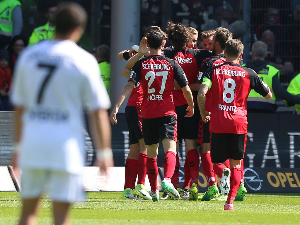 Freiburg jubelt - Leverkusen steckt mitten im Abstiegskampf