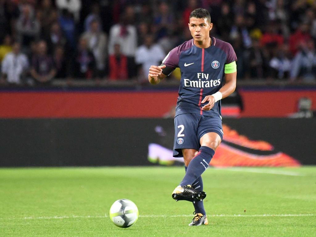 Thiago Silva se ha hecho fuerte en el eje de la zaga parisina. (Foto: Imago)