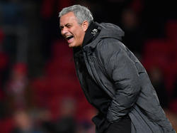 José Mourinho vuelve a poner excusas por su mala racha de resultados. (Foto: Getty)