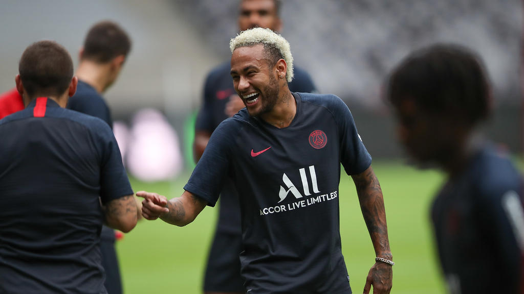 Neymar en el primer entrenamiento de la temporada con el PSG.