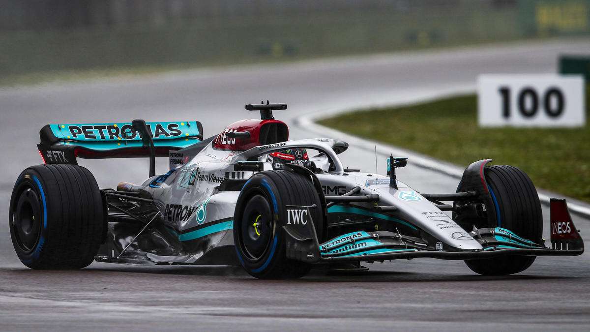 Formel 1 Russell überrascht im Training, Leclerc schlägt Verstappen