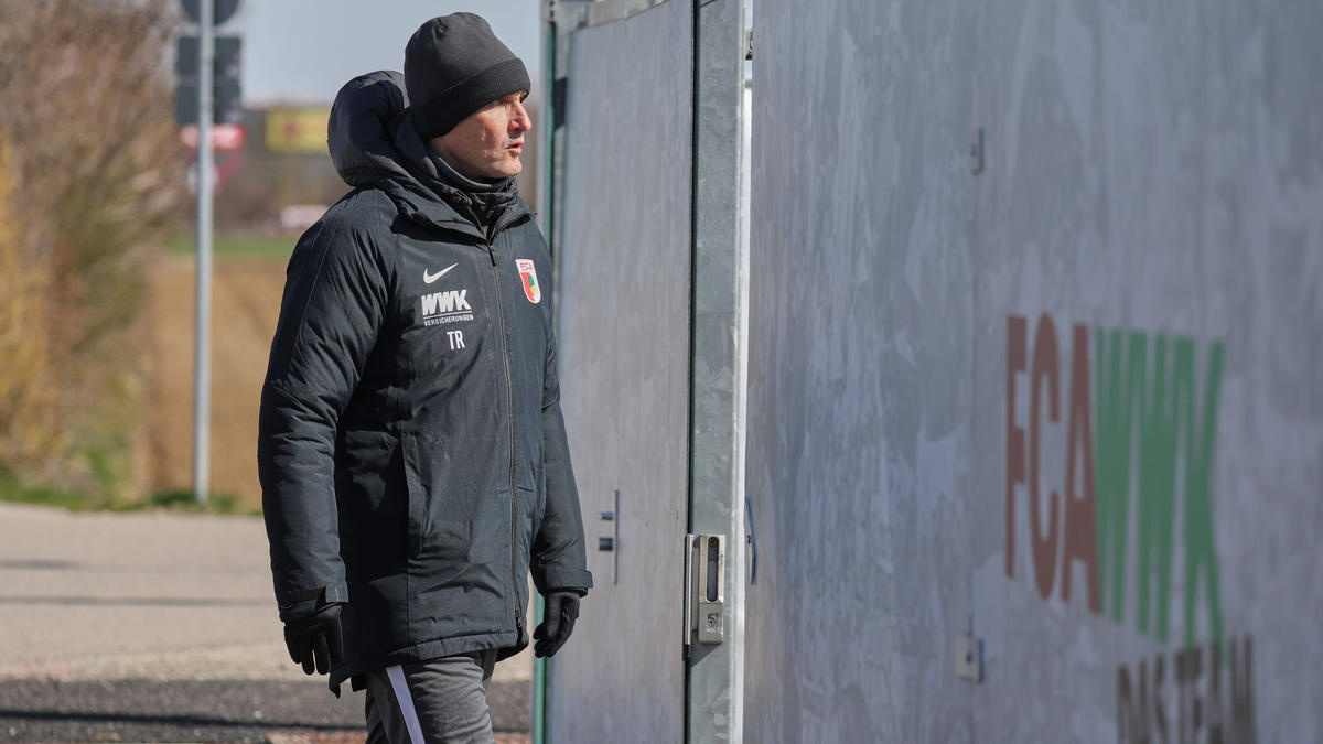 Heiko Herrlich reist mit seinen Augsburgern zum FC Schalke Heiko Herrlich reist mit seinen Augsburgern zum FC Schalke