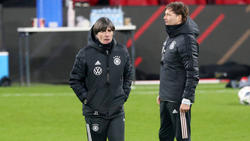 Joachim Löw (l.) peilt erfolgreiche letzte Länderspiele in diesem Jahr an