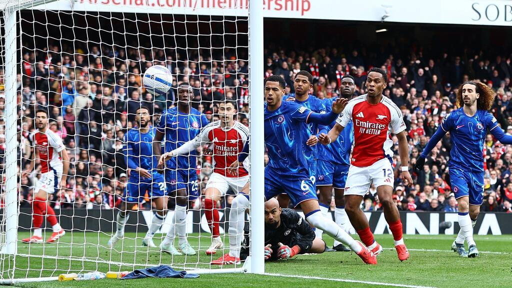 Das Tor des Tages: Arsenal schlägt Chelsea Das Tor des Tages: Arsenal schlägt Chelsea