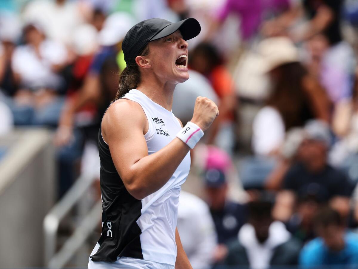 Iga Swiatek steht bei den US Open nach einem glatten Sieg im Viertelfinale