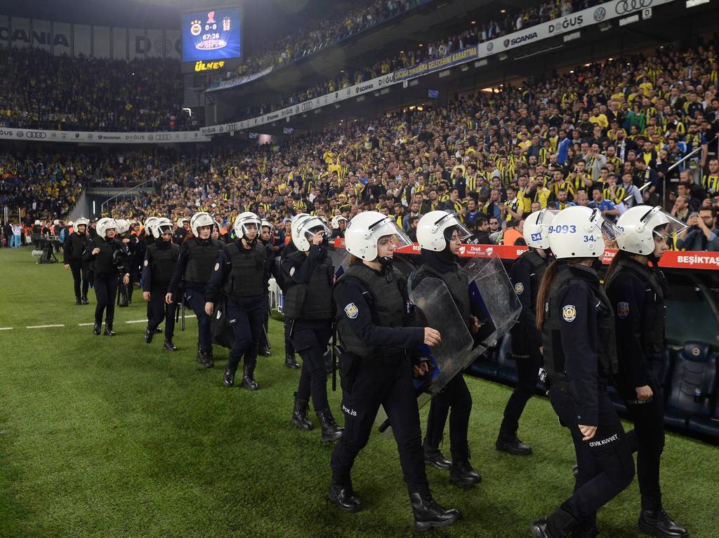 Imagen del partido interrumpido en Turquía. (Foto: Imago)