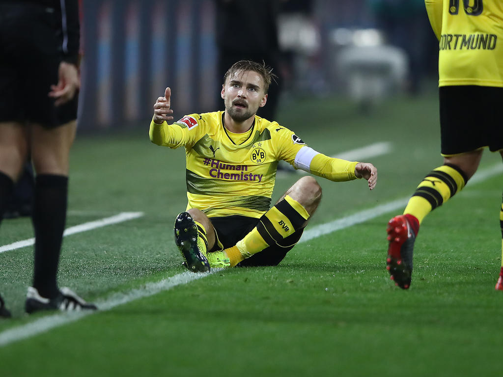 Kapitän Marcel Schmelzer bei Borussia Dortmund im Abseits