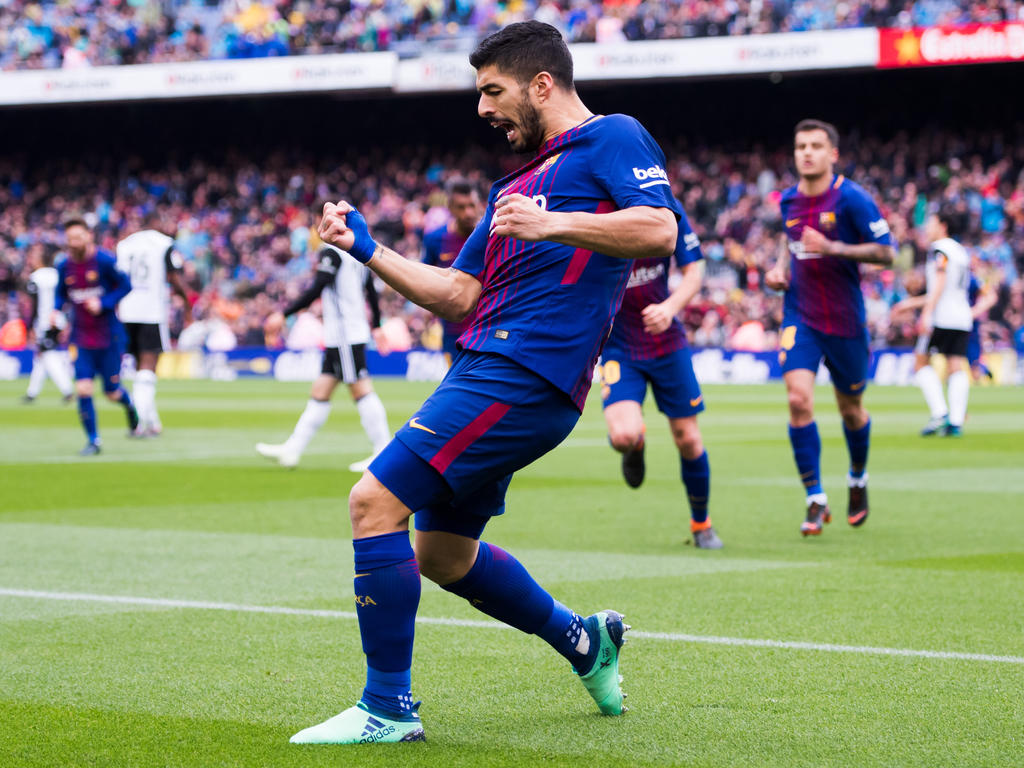Luis Suárez celebra un tanto con el FC Barcelona. (Foto: Getty)