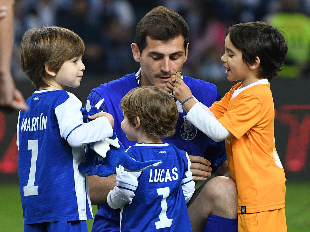 Casillas y su familia seguirán un año más en Portugal. (Foto: Getty)