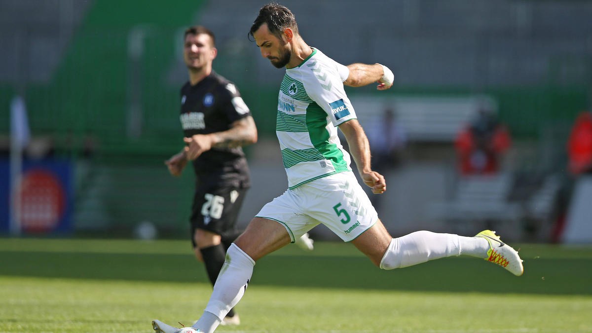 Mergim Mavraj hat seinen Post gerechtfertigt Mergim Mavraj hat seinen Post gerechtfertigt