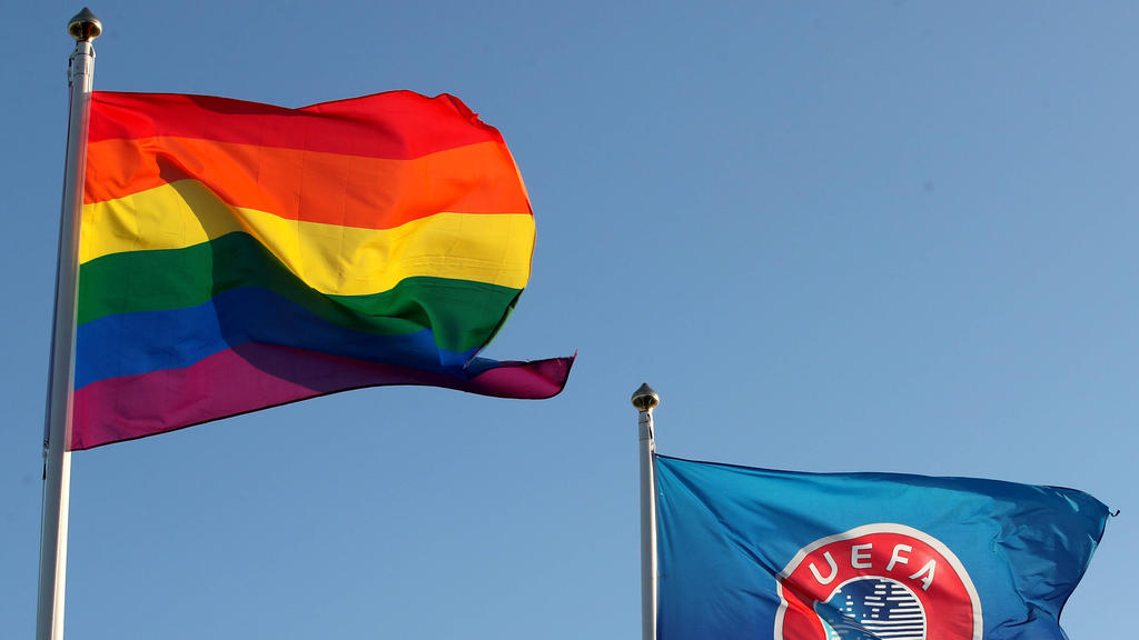 Die UEFA hat die Regenbogen-Beleuchtung der Münchner EM-Arena verboten