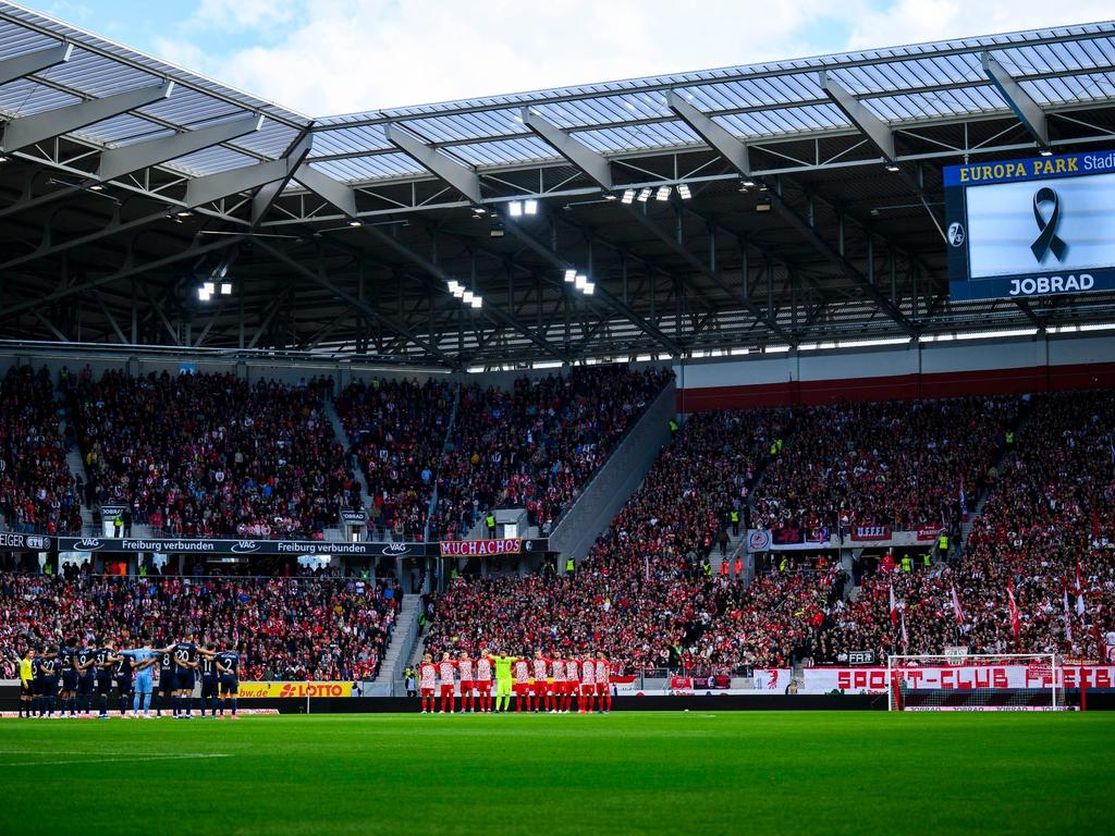 Der SC Freiburg und der VfL Bochum gedenken der Opfer des Nahost-Konflikts