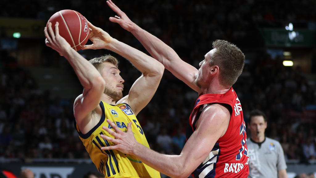 FC Bayern gewinnt erstes BBL-Finalspiel gegen Alba Berlin FC Bayern gewinnt erstes BBL-Finalspiel gegen Alba Berlin