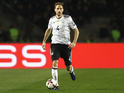 Benedikt Höwedes muss sich einer Operation unterziehen