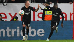 Randal Kolo Muani (r.) und Mario Götze glänzen für Eintracht Frankfurt
