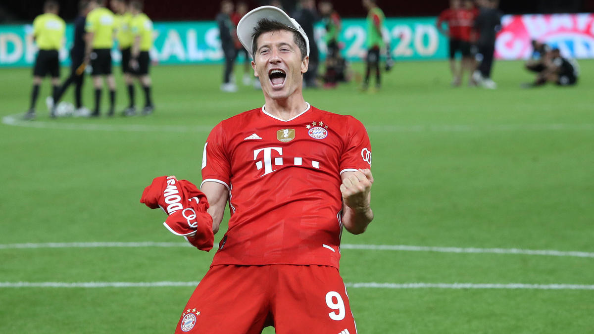 Robert Lewandowski spielt eine überragende Saison 2019/2020 Robert Lewandowski spielt eine überragende Saison 2019/2020
