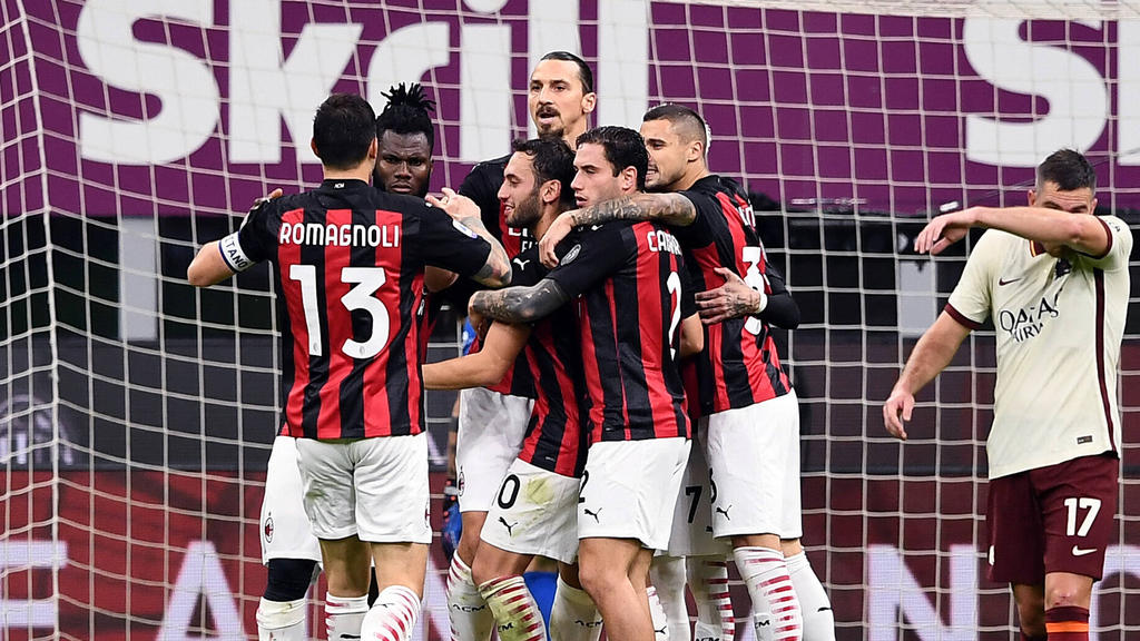 Zlatan Ibrahimovic und AC Milan stehen an der Tabellenspitze der Serie A
