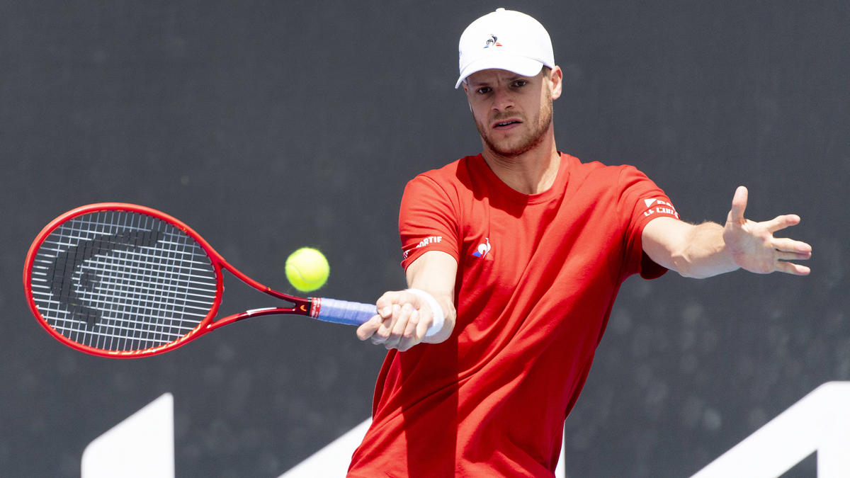 Eine Runde weiter: Yannick Hanfmann Eine Runde weiter: Yannick Hanfmann