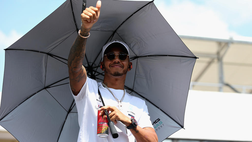 Lewis Hamilton hat sich für die Umwelt engagiert Lewis Hamilton hat sich für die Umwelt engagiert