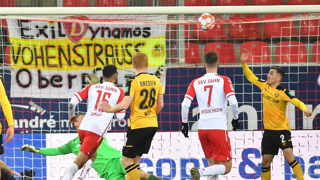 Jahn Regensburg springt mit dem Sieg gegen Dresden auf Rang zwei