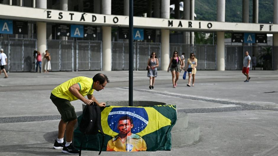 Straße am Maracana-Stadion nach Pelé benannt