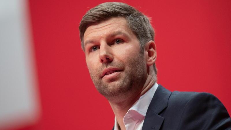 Bekannte sich 2014 zu seiner Homosexualität: VfB-Boss Thomas Hitzlsperger Bekannte sich 2014 zu seiner Homosexualität: VfB-Boss Thomas Hitzlsperger