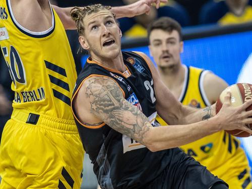 Dylan Osetkowski, hier im Trikot von ratiopharm Ulm, wird dem DBB in der WM-Qualifikation fehlen