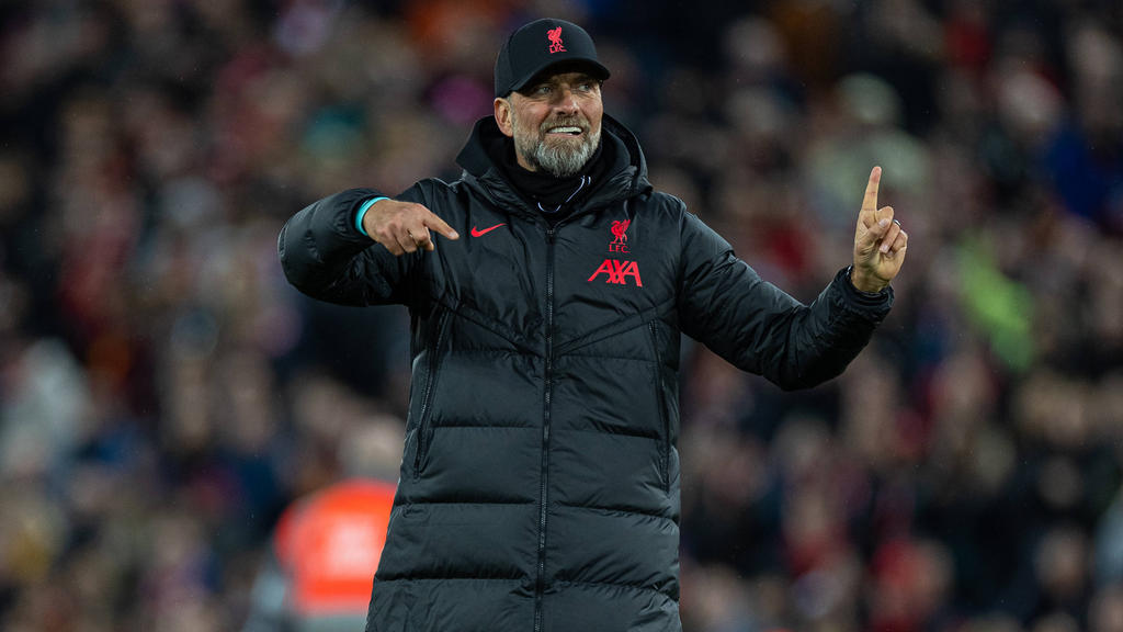 Liverpools Trainer Jürgen Klopp feiert den Kantersieg gegen Manchester United