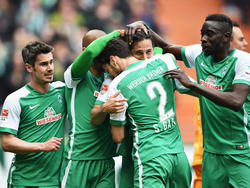 Werder feiert den Sieg gegen Wolfsburg