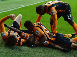 Jugadores del Hull City celebran un gol ante el Queens Park Rangers. (Foto: Getty)