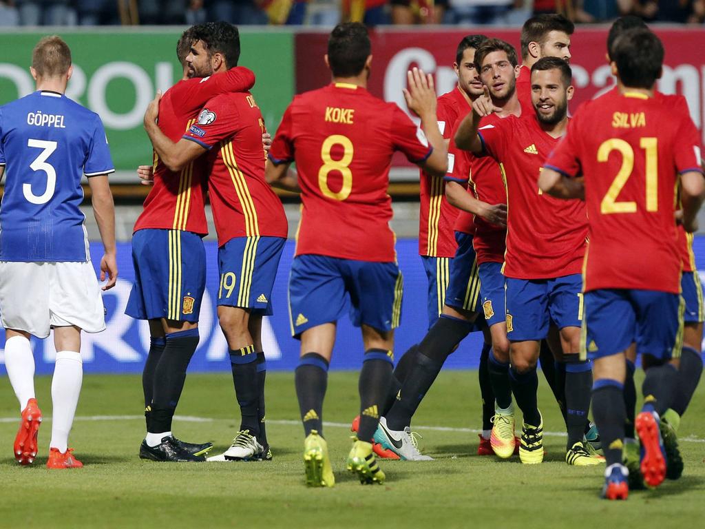 Spanien meldete mit einem 8:0-Kantersieg Ambitionen auf den Gruppensieg an