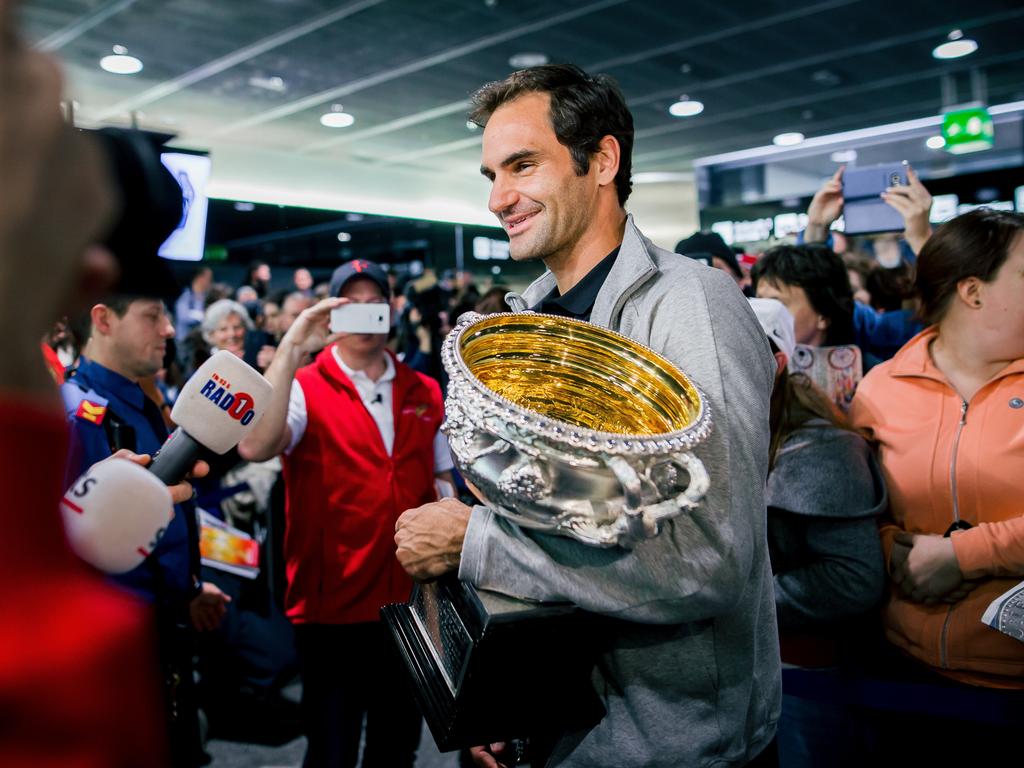 Roger Federer krönte seine Rückkehr auf den ATP-Thron mit dem 97. Titel Roger Federer krönte seine Rückkehr auf den ATP-Thron mit dem 97. Titel