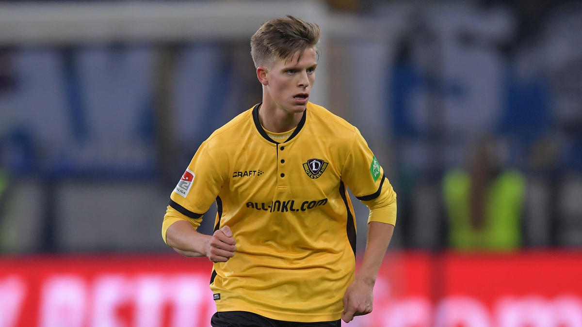 Jannik Müller verlängerte bis 2021 Jannik Müller verlängerte bis 2021